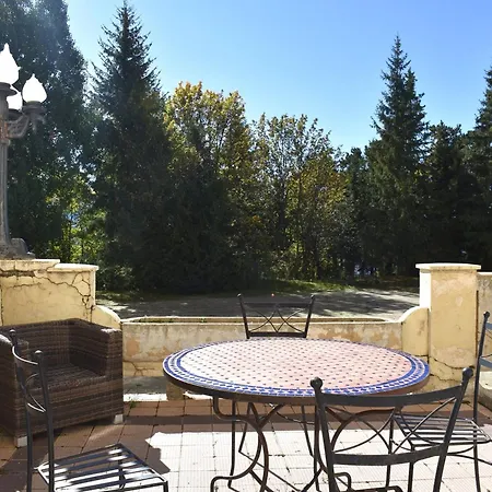 Apartment Triplex Ensoleille A Font-romeu - Fr-1-580-122